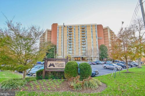 6800 Fleetwood Rd, Mc Lean VA  22101-3604 exterior