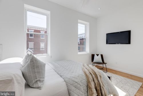 628 19 St, Philadelphia PA 19121-4120 exterior