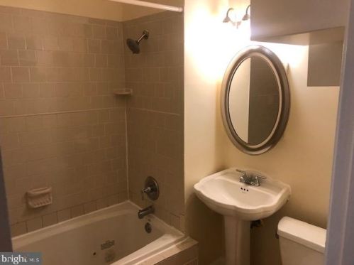 1941 Bennett Pl, Washington DC 20002-4113 exterior