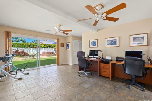 4579 Aukai Ave, Honolulu HI 96816-5205 exterior