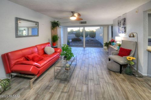 1302 Camino Seco, Tucson AZ 85710-1707 exterior