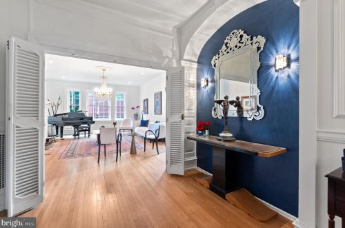 326 21 St, Philadelphia PA 19130-3237 exterior