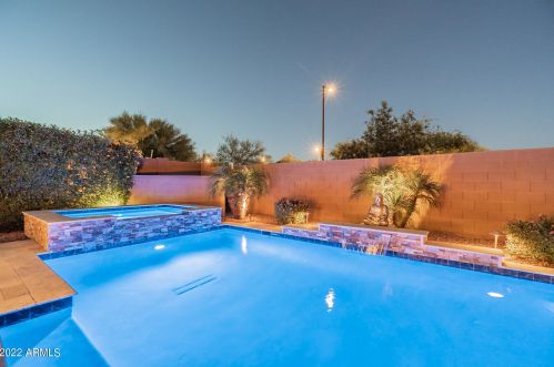 28511 23 Dr, Phoenix AZ 85085 exterior