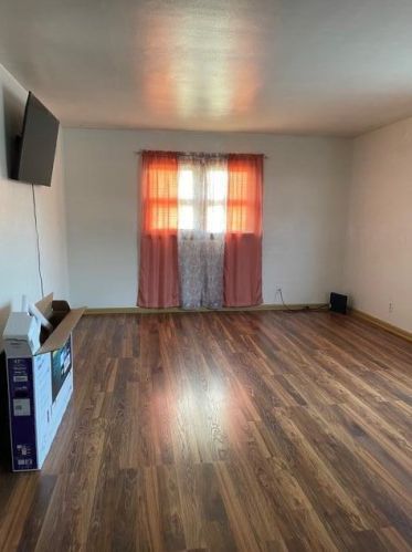 6111 Keefe Avenue Pkwy, Milwaukee, WI 53216-2771