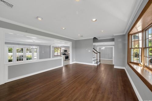 35 Bethal Ln, Commack NY  11725-1003 exterior