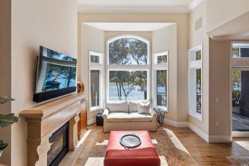 74 De Silva Is Dr, Mill Valley CA 94941-3036 exterior