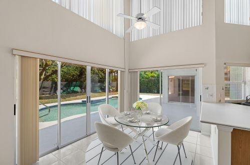 850 4 Ct, Boca Raton FL 33432-1905 exterior