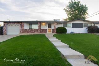 2906 Pasadena St, Bakersfield, CA 93306-2735