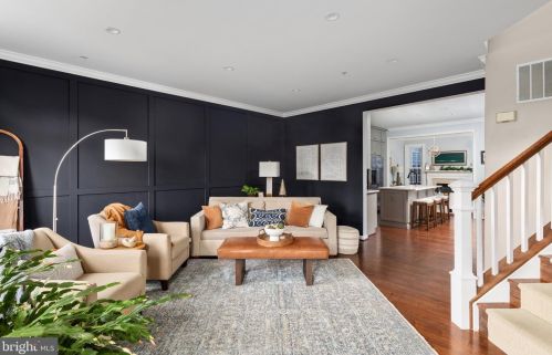 5019 Murtha St, Alexandria VA 22304-8611 exterior