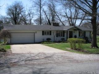 439 Lake Dr, Edwardsville, IL 62025-4267