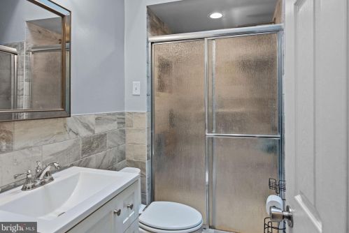 3330 Cottman Ave, Philadelphia PA 19149-1601 exterior