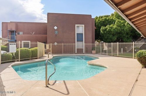 16602 25th St, Phoenix AZ  85032-2555 exterior