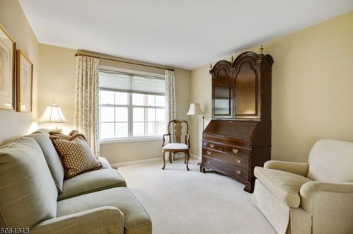 31 Davenport Pl, Morristown NJ 07960-6573 exterior