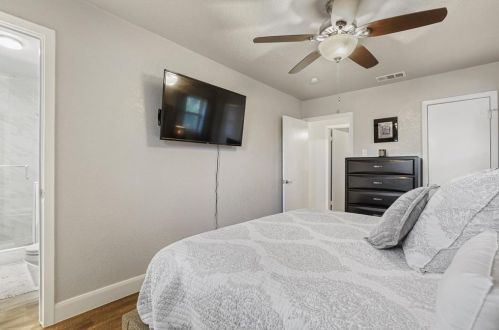 2517 Briarcliff Dr, Irving TX 75062-3213 exterior