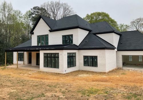 5271 Lk Forrest Dr, Atlanta GA 30342-2524 exterior