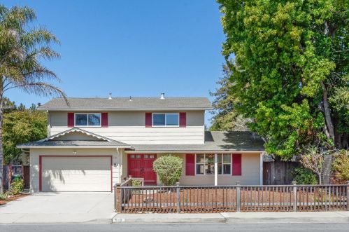 519 Monterey Ave, Capitola, CA 95010-3615
