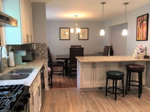 47 Ashby Ave, Livingston NJ  07039-2803 exterior