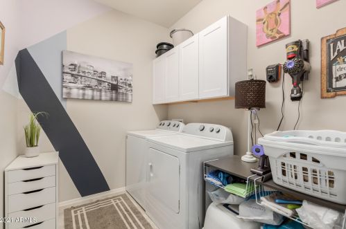 2834 Apollo Rd, Phoenix AZ  85041-5339 exterior