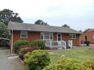 1513 Buckner St, Burlington, NC 27217-7436