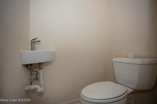 621 Cathcart Ave, Orlando FL 32803-4642 exterior