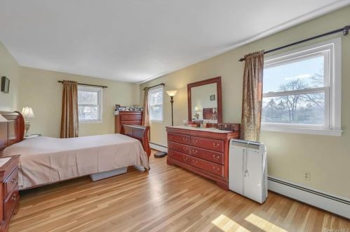 73 Stuart Dr, Poughkeepsie NY 12603-4719 exterior