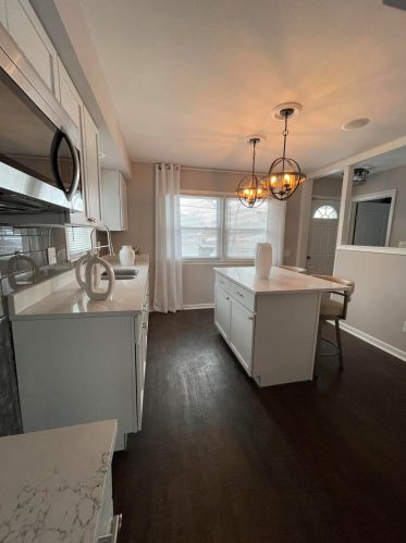 6667 80, Milwaukee WI 53223-5564 exterior