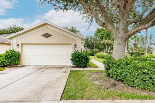 8087 Ibis Cove Cir, Naples, FL 34119-7749