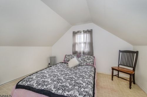 11 Duncan Ln, Rockaway NJ  07866-2807 exterior