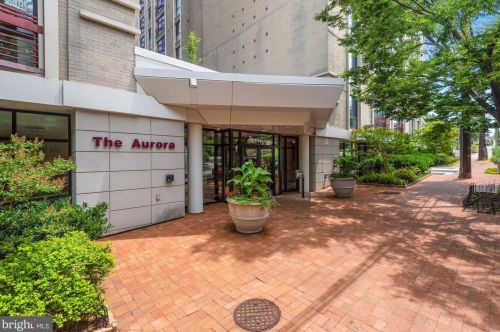 7923 Eastern Ave, Silver Spring MD  20910-4830 exterior