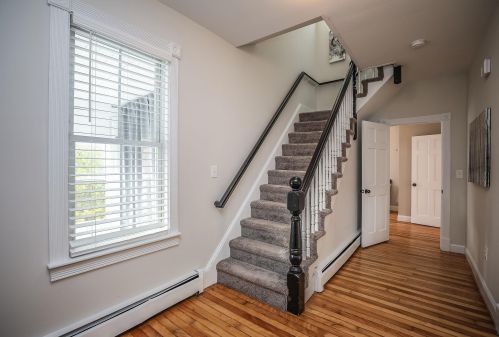 16 Livermore St, Wilton NH 03086-5502 exterior