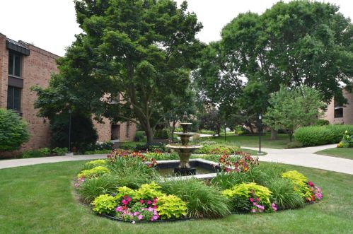 3916 Oakland Ave, Milwaukee WI  53211-2271 exterior