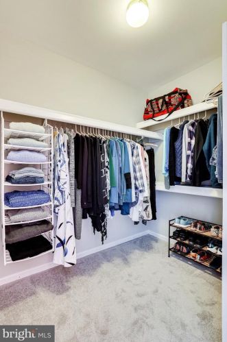 3008 Emerald Chase Dr, Herndon VA 20171-2334 exterior