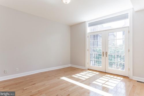 927 2nd St, Philadelphia PA 19122-0033 exterior