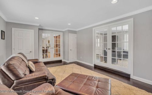 26 Brasch Blvd, Middletown NJ 07748-3161 exterior