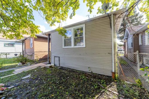 70 101st St, Chicago IL  60628-2006 exterior