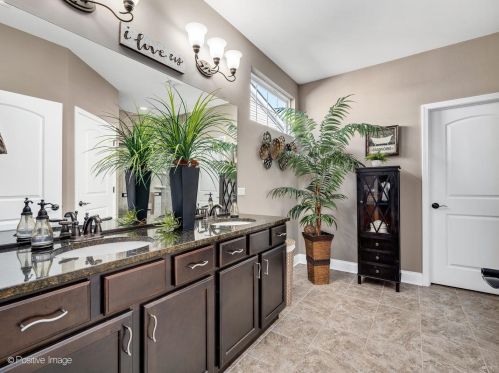 633 Pleasant Dr, Joliet IL 60404-9577 exterior