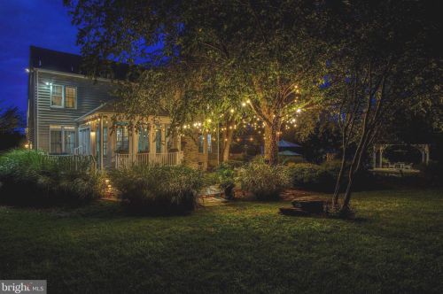 13606 Mt Prospect Dr, Rockville MD 20850-3510 exterior