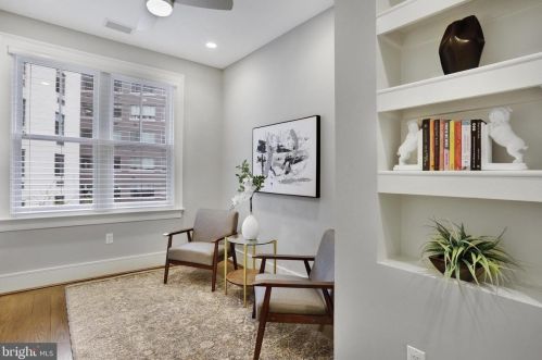 420 3rd St, Washington DC  20003-1930 exterior