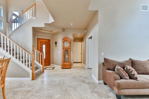 11121 Doverhill Rd, San Diego, CA 92131-3675