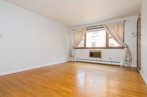 3938 Keeler Ave, Chicago, IL 60641-3168