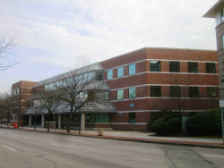 400 Centre St, Newton, MA 02458-2094