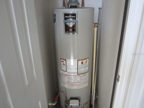 11560 Fountainhead Dr, Tampa FL 33626-3321 exterior