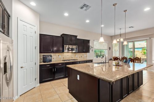 1461 Carriage Ln, Chandler AZ 85224-1103 exterior