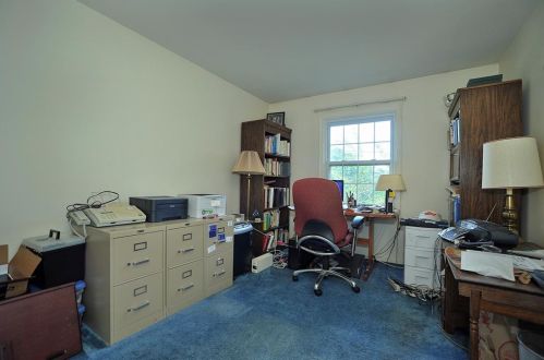 174 Jamestown Dr, Pittsburgh PA 15216-1021 exterior