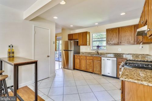 14652 Woonsockett Dr, Silver Spring, MD 20905-5771