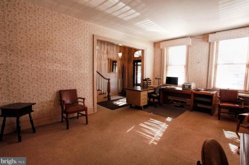 223 Washington St, Huntingdon PA 16652-1525 exterior