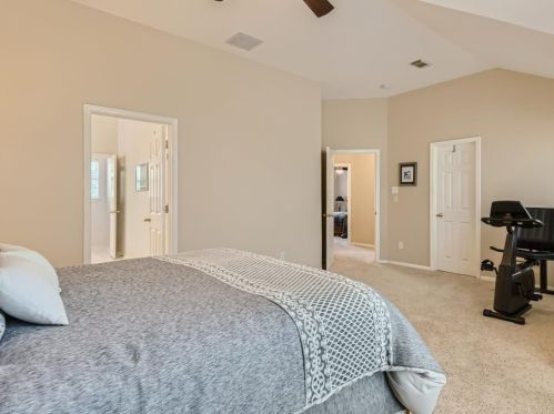 4333 Cyn Gln Cir, Austin TX 78732-2185 exterior