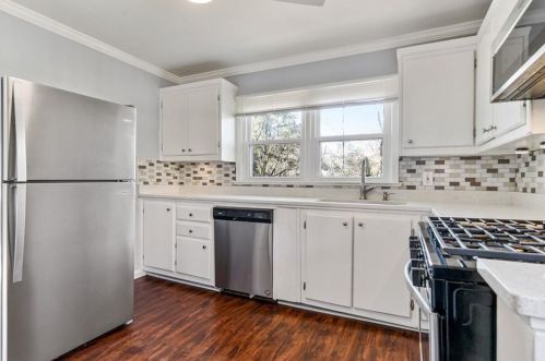 1321 Idlewood Rd, Tucker GA 30084-7717 exterior