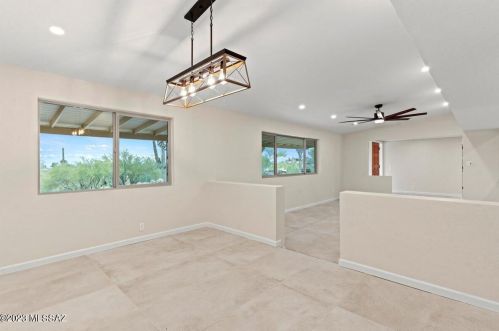 5862 Camino Arenosa, Tucson AZ  85718-4650 exterior