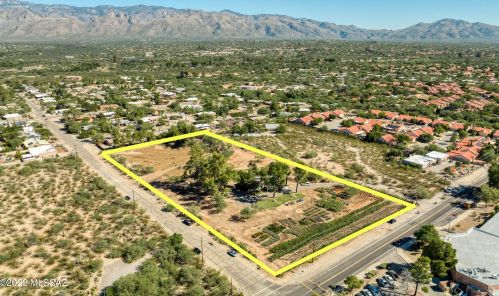 8305 Pima St, Tucson AZ  85715-5219 exterior